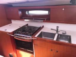Oceanis 50 Family in Sardinia / Portisco / Cala dei Sardi thumbnail 14