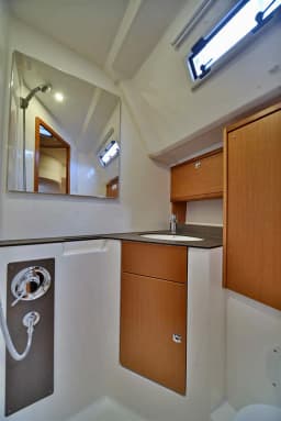 Bavaria 46 Cruiser in Nea Peramos - Attica / Nea Peramos thumbnail 8
