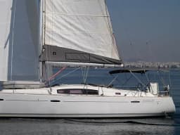 Oceanis 43 in Athens / Alimos Marina thumbnail 3