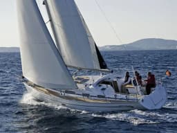 Bavaria 38 Cruiser in Lemmer thumbnail 8