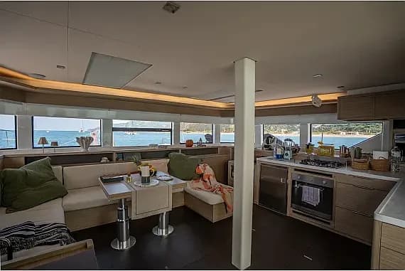 Lagoon 55 in Sicily / Capo d'Orlando Marina - Photo 3
