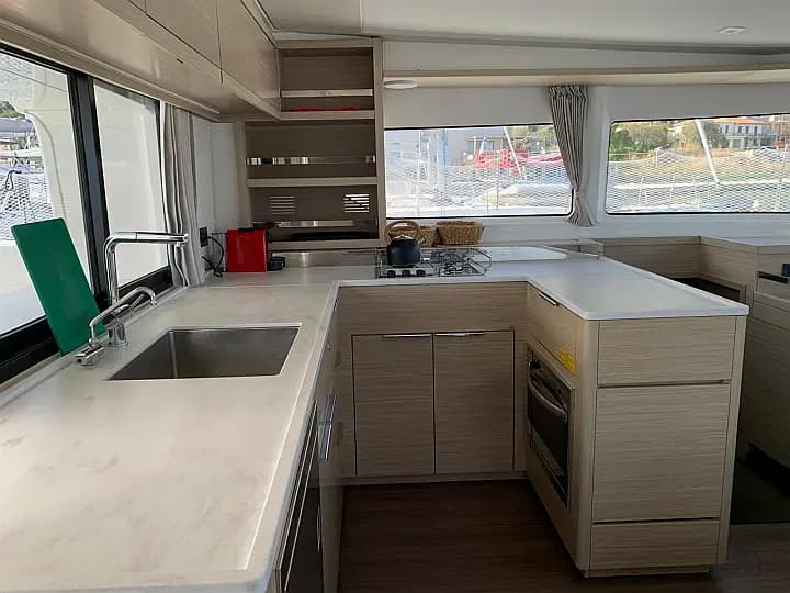 Lagoon 46 in Lefkada / Marina Perigiali - Photo 4