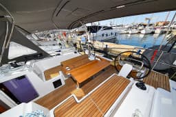 Bavaria C38 in Zadar / Marina Zadar thumbnail 4
