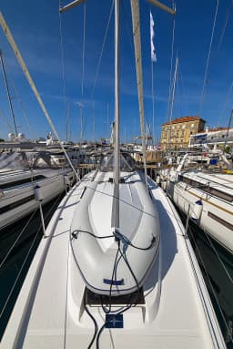 Bavaria C38 in Zadar / Marina Zadar thumbnail 6
