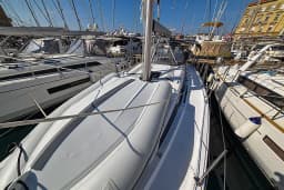 Bavaria C38 in Zadar / Marina Zadar thumbnail 7