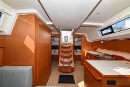Bavaria C38 in Zadar / Marina Zadar thumbnail 23