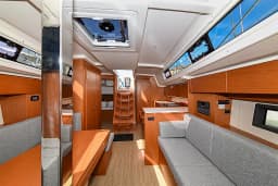 Bavaria C38 in Zadar / Marina Zadar thumbnail 25