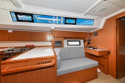 Bavaria C38 in Zadar / Marina Zadar thumbnail 30