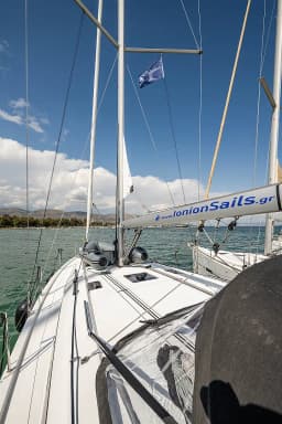 Oceanis 40.1 in Nea Peramos - Attica / Nea Peramos thumbnail 9