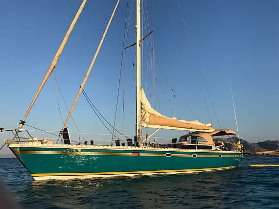 Dynamique 62 in Paros port - Photo 1