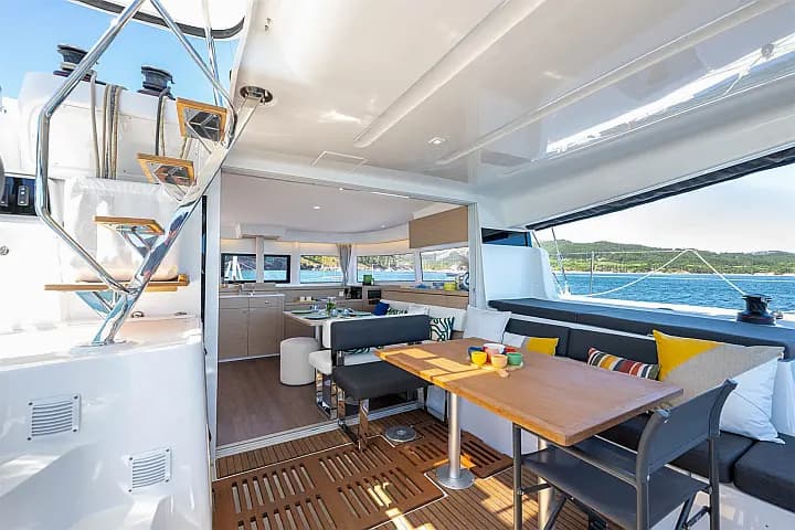 Lagoon 43 in Kaštel Gomilica / Marina Kaštela - Photo 4