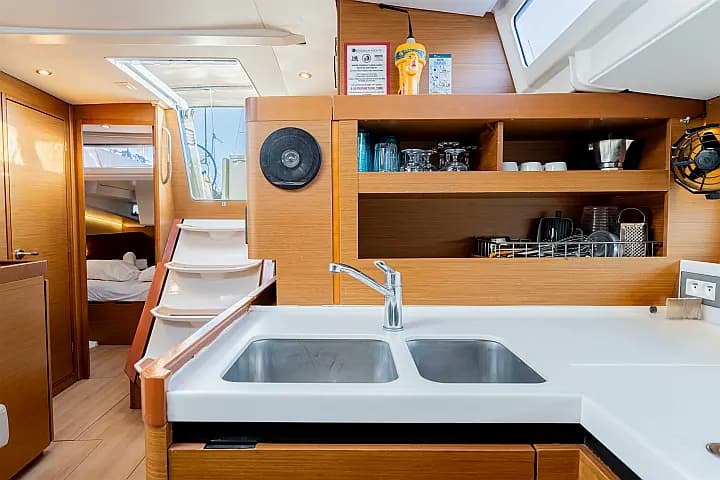 Sun Odyssey 490 in Rhodes New Marina - Photo 4