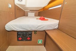 Oceanis 40.1 in Lefkada / D-Marin Marina Lefkas thumbnail 7