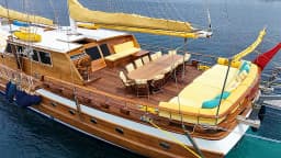 Luxury Sailing Yacht in Bodrum Marina thumbnail 16