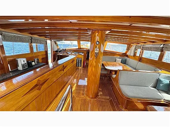 Luxury Sailing Yacht in Bodrum Marina - Photo 3