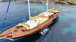 Luxury Sailing Yacht in Bodrum Marina thumbnail 20
