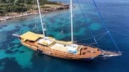 Luxury Sailing Yacht in Bodrum Marina thumbnail 26