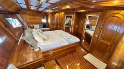 Luxury Sailing Yacht in Bodrum Marina thumbnail 29
