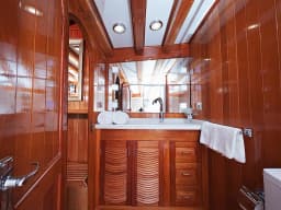 Luxury Sailing Yacht in Bodrum Marina thumbnail 46