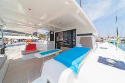 Lagoon 42 in Lefkada / D-Marin Marina Lefkas thumbnail 11