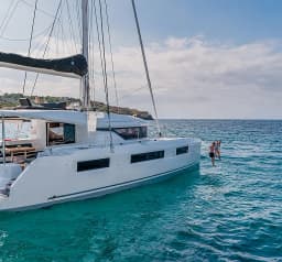 Lagoon 50 in Sicily / Capo d'Orlando Marina thumbnail 8