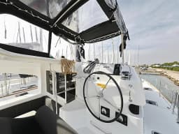 Lagoon 40 in Sukošan / D-Marin Dalmacija Marina thumbnail 15