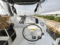 Lagoon 40 in Sukošan / D-Marin Dalmacija Marina thumbnail 16