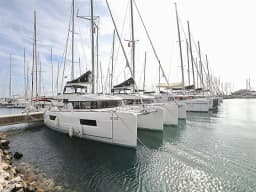 Lagoon 40 in Sukošan / D-Marin Dalmacija Marina thumbnail 23