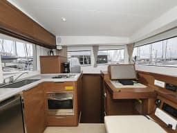 Lagoon 40 in Sukošan / D-Marin Dalmacija Marina thumbnail 57