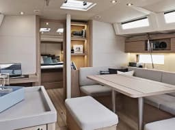 Oceanis 461 in Marina Agana thumbnail 6