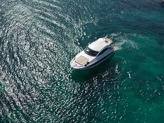 Prestige 440 in Sicily / Giardini Naxos / Porto di Giardini - Photo 2
