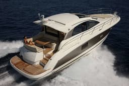 Prestige 440 in Sicily / Giardini Naxos / Porto di Giardini thumbnail 8