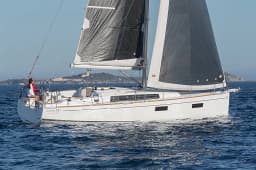 Oceanis 38.1 in Split / ACI Marina Split thumbnail 8