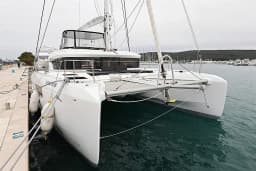 Lagoon 51 in Sukošan / D-Marin Dalmacija Marina thumbnail 7