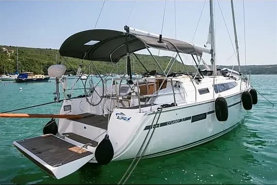 Bavaria Cruiser 37 in Pula / Trget Port - Photo 1