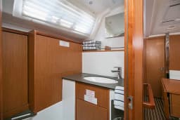 Bavaria Cruiser 37 in Pula / Trget Port thumbnail 19