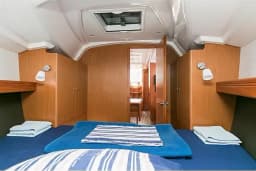 Bavaria Cruiser 37 in Pula / Trget Port thumbnail 2