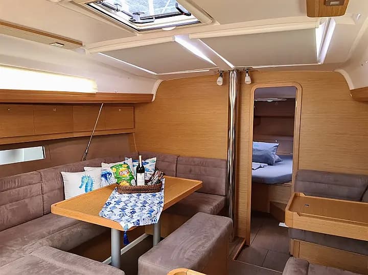 Dufour 412 Grand large in Marmaris / Netsel Marmaris Marina - Photo 4