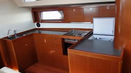 Oceanis 48 in Volos / Port of Volos thumbnail 3