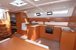 Bavaria 51 Cruiser in Herceg Novi / Lazure Meljine Marina thumbnail 6