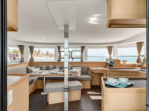 Lagoon 42 in Lavrion Main Port - Photo 3