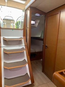 Sun Odyssey 519 in Lefkada / Marina Perigiali thumbnail 21