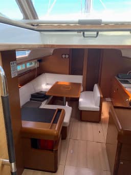Sun Odyssey 519 in Lefkada / Marina Perigiali thumbnail 23