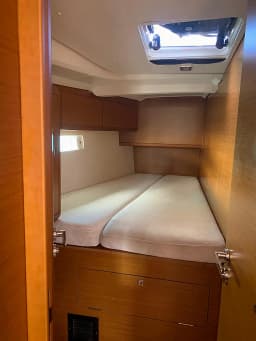 Sun Odyssey 519 in Lefkada / Marina Perigiali thumbnail 24