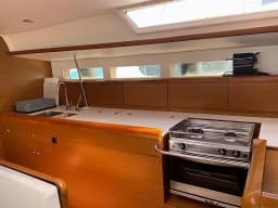 Sun Odyssey 519 in Lefkada / Marina Perigiali thumbnail 25