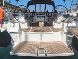 Sun Odyssey 519 in Lefkada / Marina Perigiali thumbnail 8