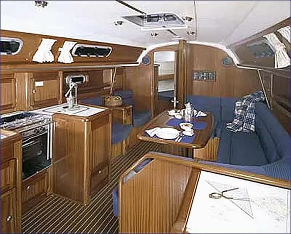 Bavaria 37 in Leros / Lakki / Leros Marina - Photo 2