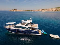 Azimut 60 in Primošten / Marina Kremik thumbnail 14