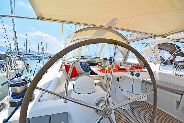 Oceanis 43 in Volos / Port of Volos - Photo 5