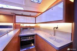 Dufour 530 in Castellammare di Stabia / Marina di Stabia thumbnail 18